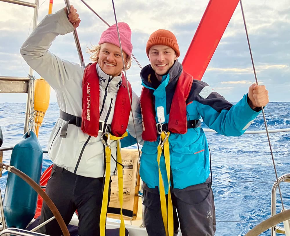 Entspannte Stimmung auf dem Törn von Lanzarote nach Madeira - Mitsegeln Madeira 2027